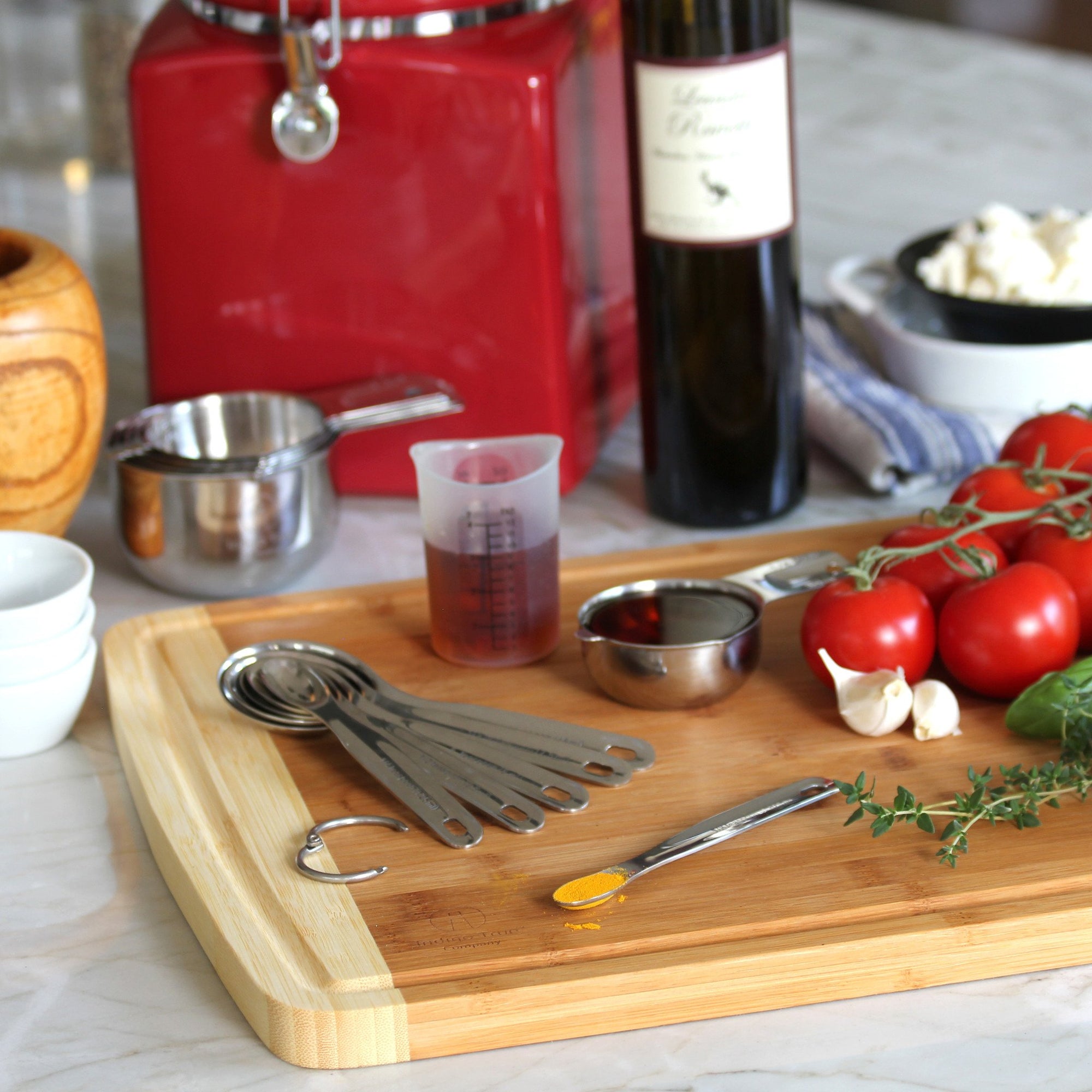 12 piece Measuring Cups & Spoons with Conversions Magnet