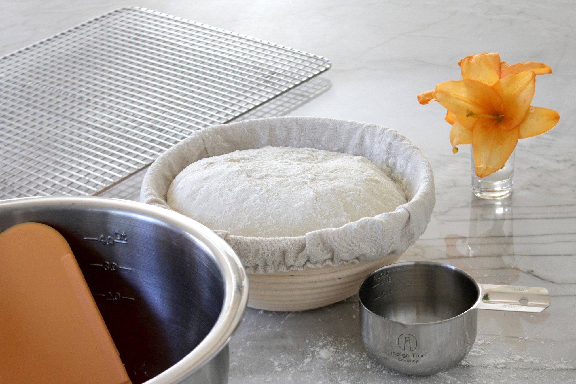 8.5" Banneton Basket with Cloth Liner and Flexible Bowl Scraper