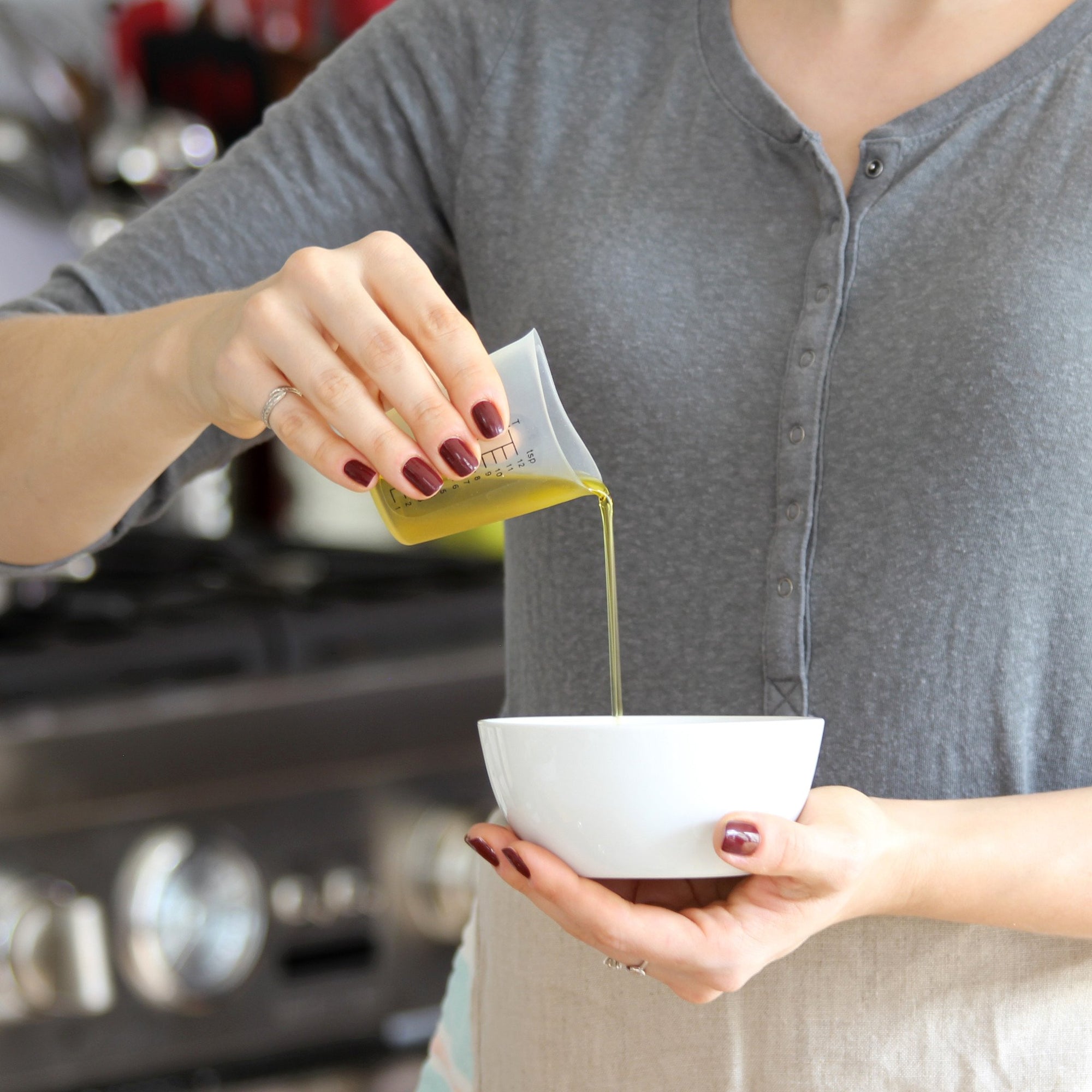 6 piece Measuring Spoons Set with Flexible Silicone Cup